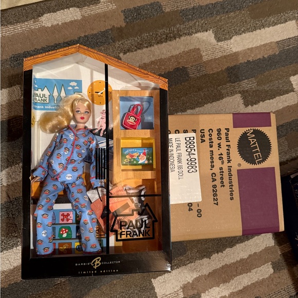Barbie Paul Frank Doll - Rare 2004 Limited Edition - Picture 10 of 10